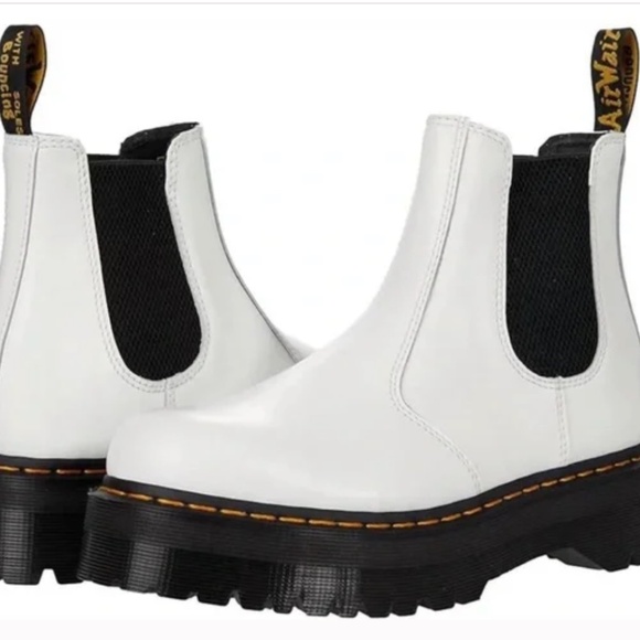 Dr. Martens | 2976 Quad Platform Chelsea Boots Women 7 Men 8 - Picture 2 of 5